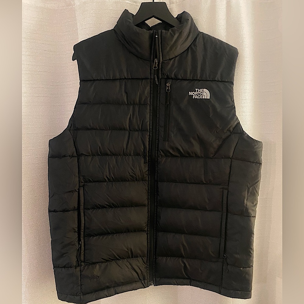 Men’s large North Face vest